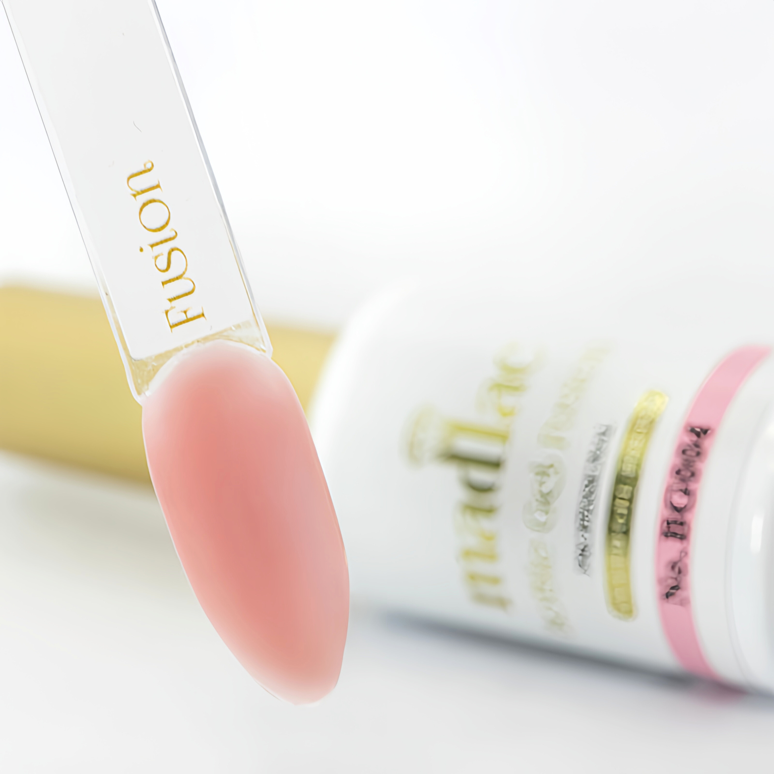 MADLAC - Żel Budujący Bottle Gel Fusion - Image 3